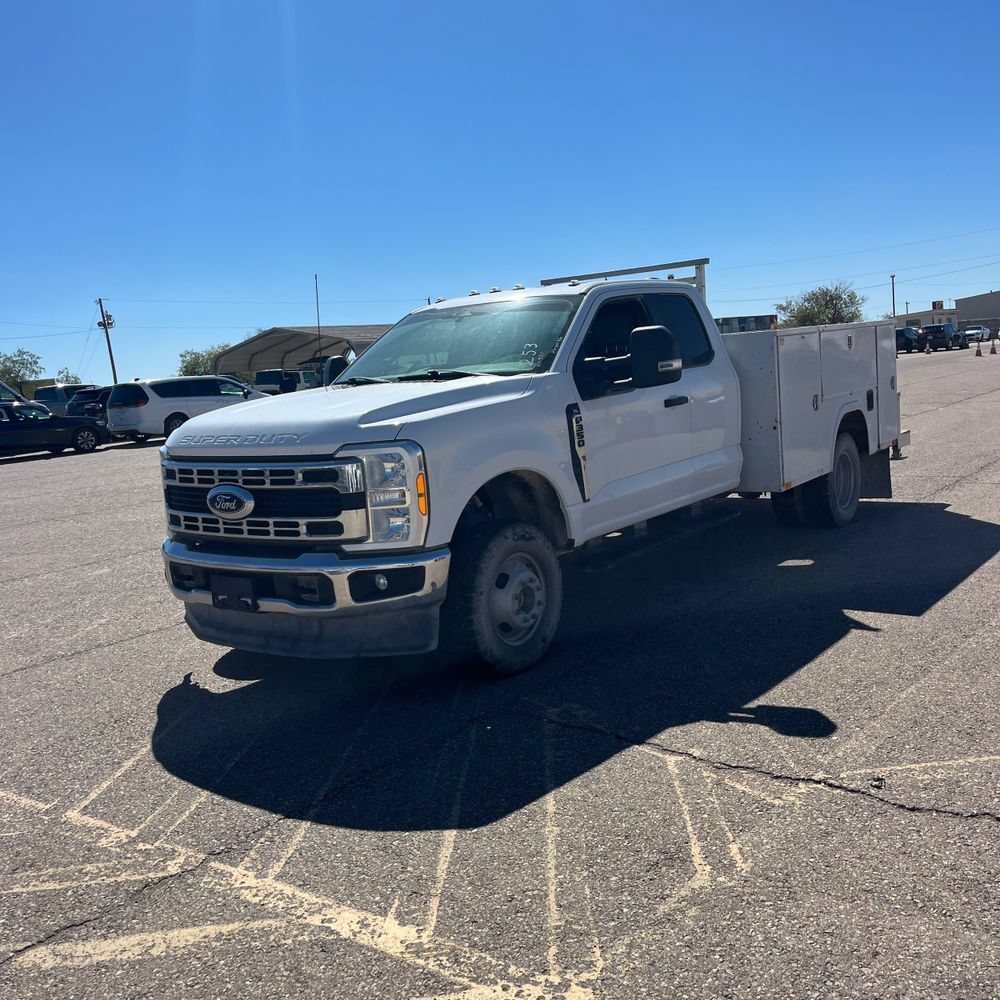 Used 2023 Ford F350 XL w/ XL Chrome Package AWD/4WD image 1