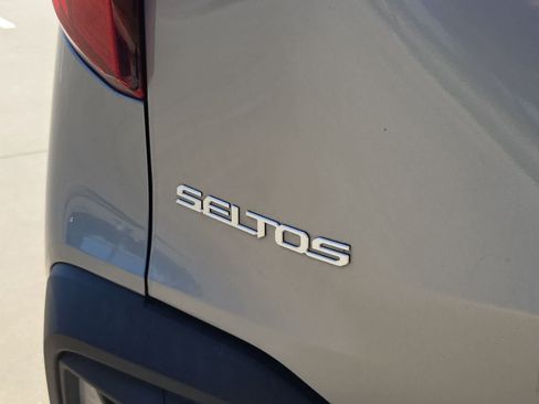 Certified 2024 Kia Seltos LX AWD/4WD image 11