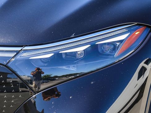 Certified 2023 Mercedes-Benz EQS 580 4MATIC SUV image 7