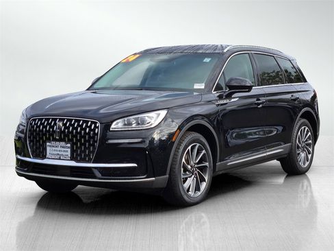 Used 2024 Lincoln Corsair Reserve image 8