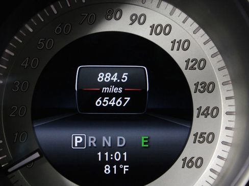 Used 2014 Mercedes-Benz C 250 Sedan image 29