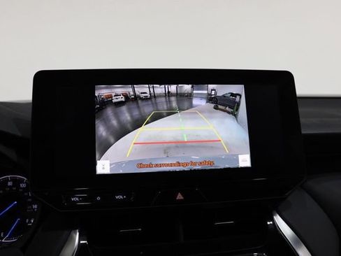 Used 2023 Toyota Venza Nightshade AWD/4WD image 25