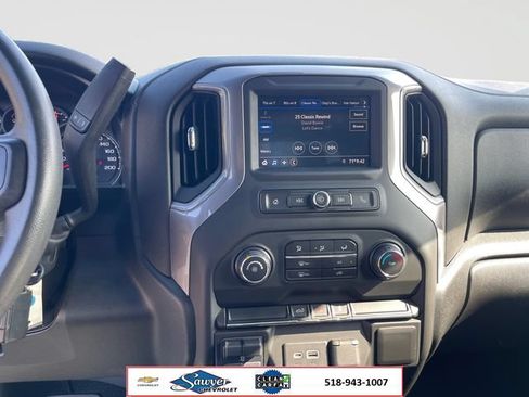 Used 2021 Chevrolet Silverado 1500 Custom AWD/4WD image 12