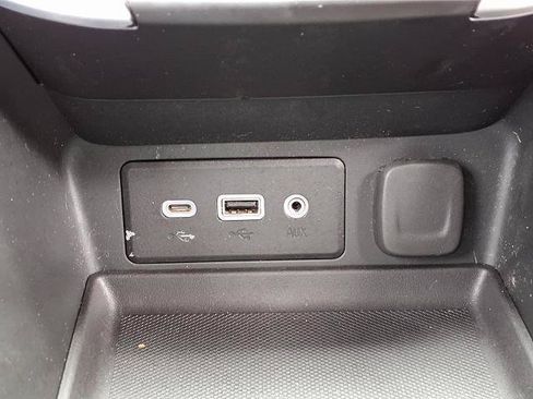 Used 2022 GMC Terrain SLE w/ Driver Convenience Package FWD image 8