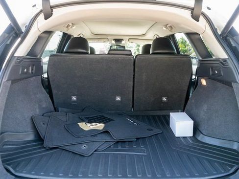 Used 2019 INFINITI QX50 Essential w/ Premium Heat Package AWD/4WD image 10