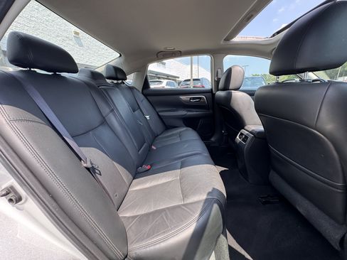 Used 2014 Nissan Altima 2.5 SL w/ Technology Package FWD image 17
