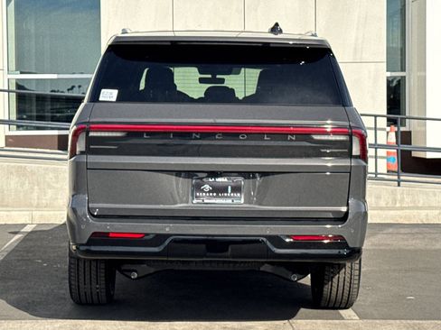 New 2025 Lincoln Navigator Black Label image 4