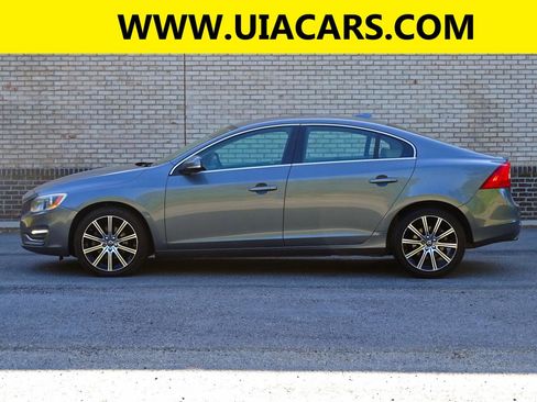 Used 2017 Volvo S60 T5 Inscription FWD image 7