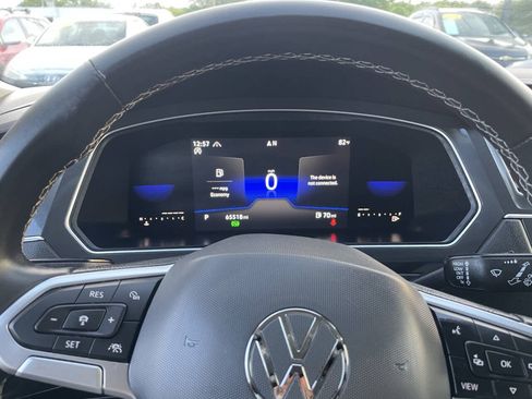 Used 2022 Volkswagen Tiguan SE AWD/4WD image 23