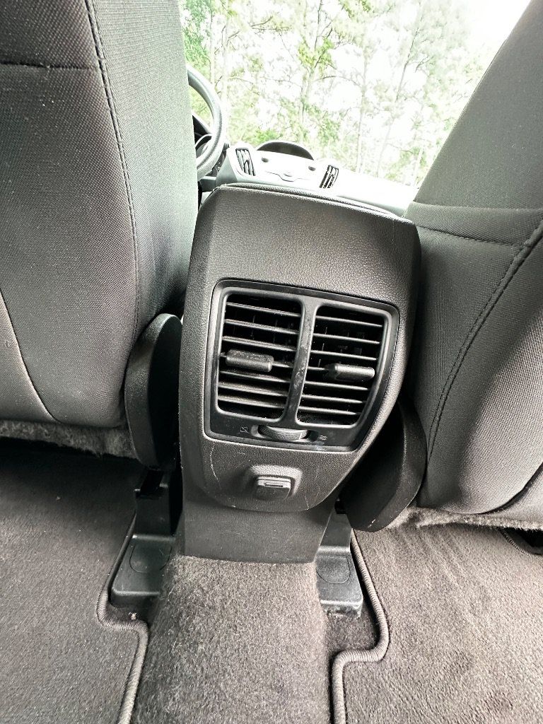 Used 2017 Ford Escape SE FWD image 25
