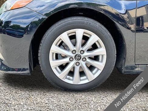 Used 2018 Toyota Camry LE w/ Protection Package (Q2) FWD image 9