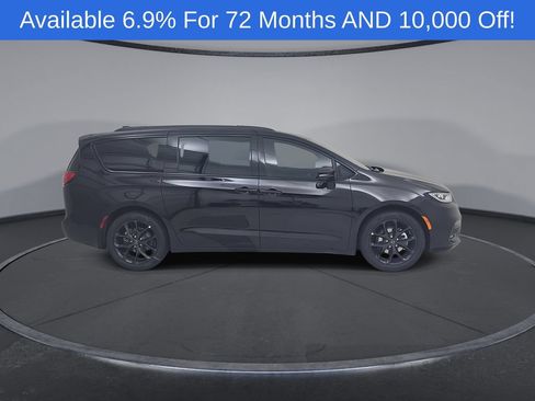 New 2026 Chrysler Pacifica Select w/ S Appearance Package FWD image 2