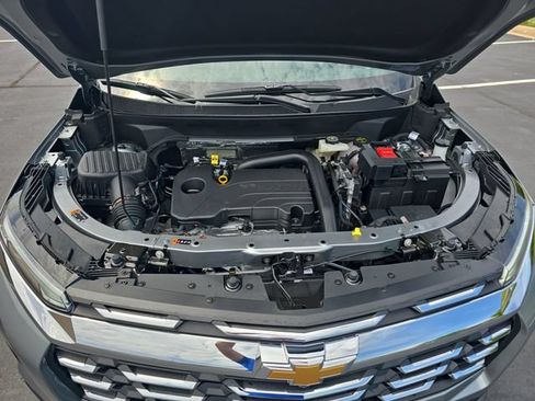 New 2026 Chevrolet Equinox LT w/ Safety and Technology Package AWD/4WD image 30