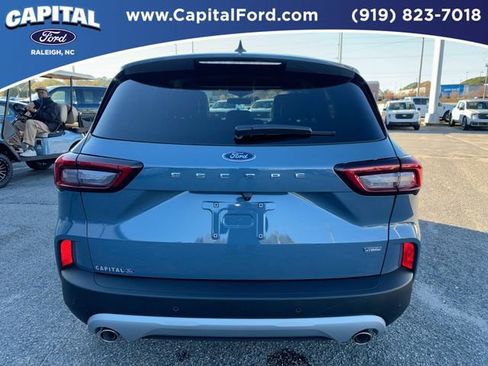 New 2026 Ford Escape SE FWD image 16