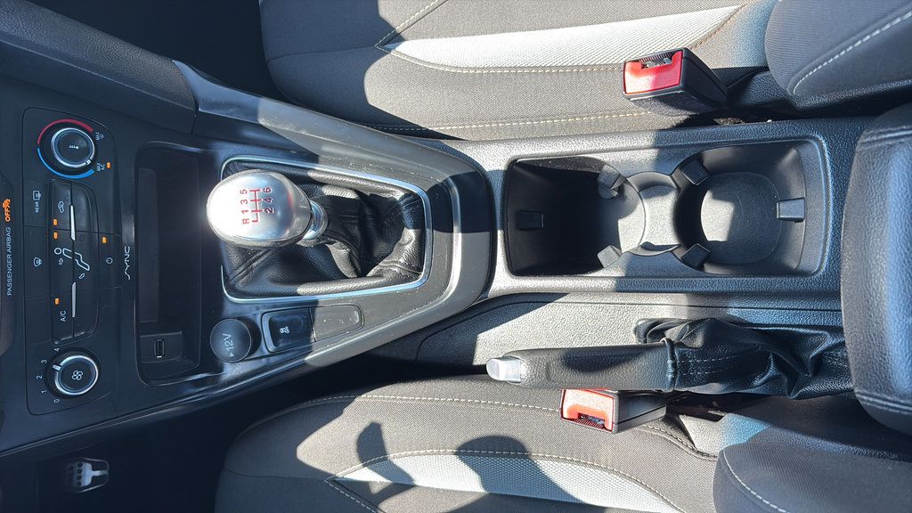 Used 2018 Ford Focus ST FWD image 15