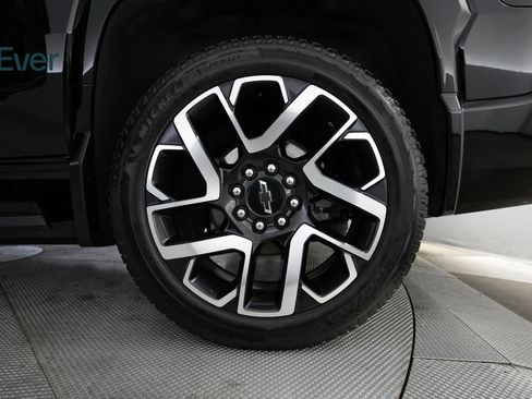 Used 2024 Chevrolet Silverado EV RST image 13