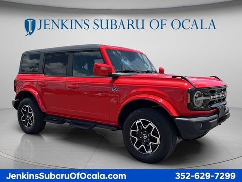 Used 2023 Ford Bronco Outer Banks AWD/4WD image 1