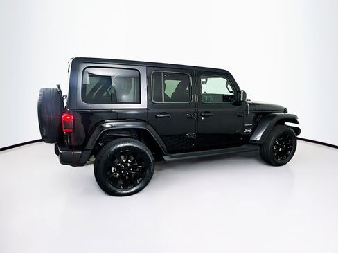 Used 2023 Jeep Wrangler Sahara w/ Cold Weather Group image 10