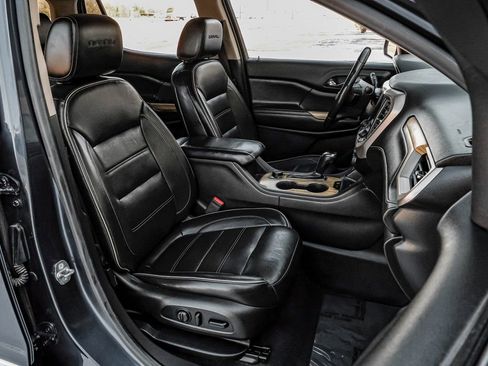 Used 2018 GMC Acadia Denali w/ Technology Package image 42