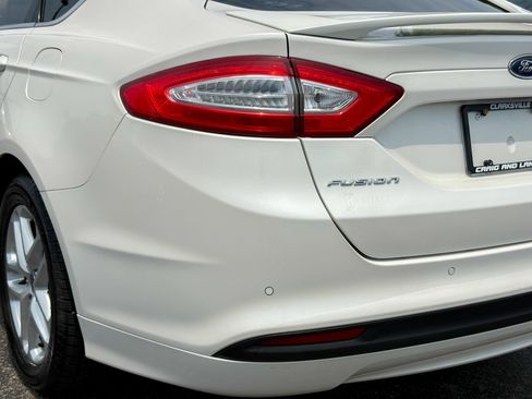 Used 2014 Ford Fusion SE w/ Equipment Group 202A FWD image 10