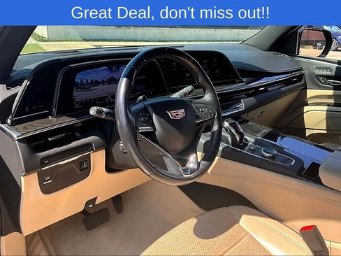 Used 2024 Cadillac Escalade Premium Luxury image 17
