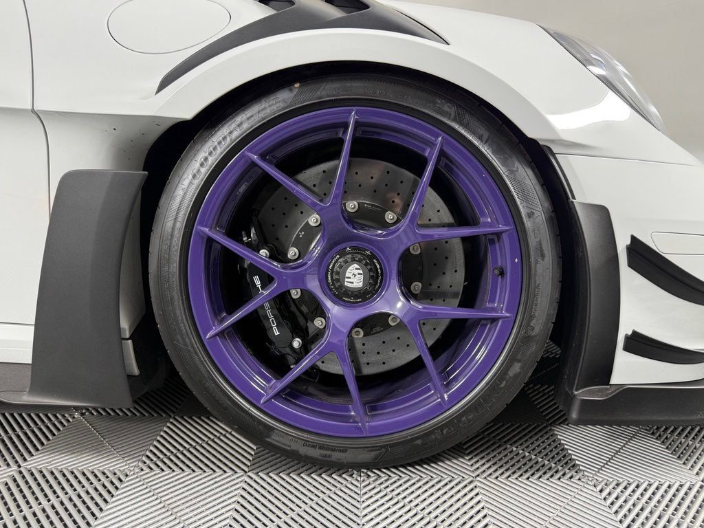 Used 2025 Porsche 911 GT3 RS RWD image 19
