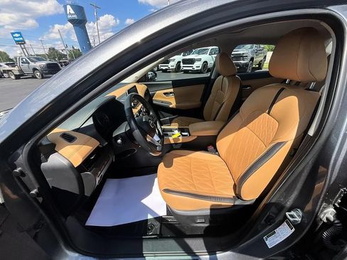Used 2022 Nissan Sentra SV w/ SV Premium Package FWD image 14