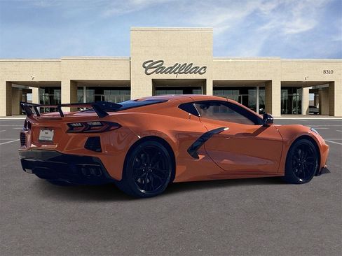 Used 2024 Chevrolet Corvette Stingray Premium Cpe w/ Z51 Performance Package image 5