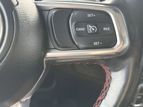 Used 2022 Jeep Gladiator Rubicon w/ Cold Weather Group image 29