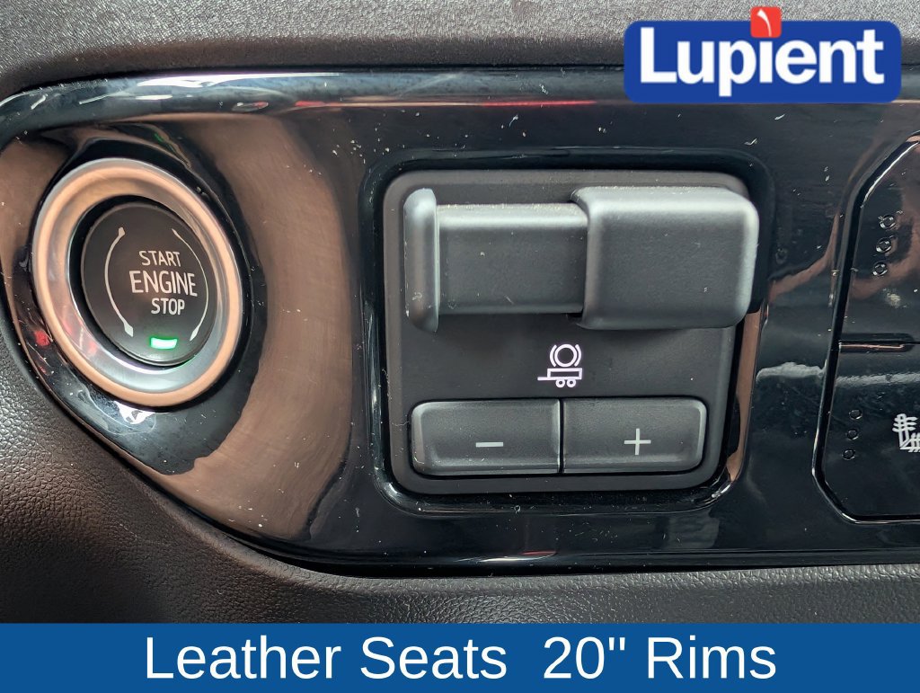 Used 2024 Chevrolet Silverado 1500 LT Trail Boss w/ Convenience Package II AWD/4WD image 27