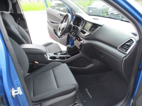 Used 2016 Hyundai Tucson SE w/ Option Group 02 AWD/4WD image 15
