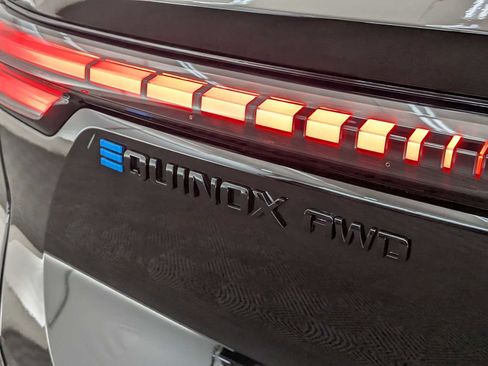 New 2026 Chevrolet Equinox EV RS image 12