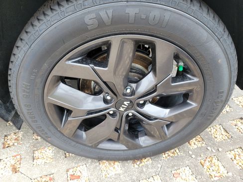 Used 2022 Kia Sportage LX w/ LX FWD Value Edition Package image 7