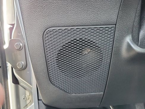 Used 2021 Jeep Gladiator Sport AWD/4WD image 23