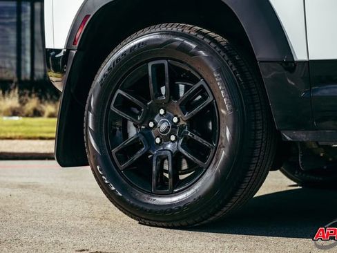 Used 2022 Land Rover Defender 90 X-Dynamic S image 42