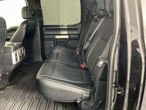 Used 2019 Ford F150 Lariat w/ Equipment Group 502A Luxury AWD/4WD image 30