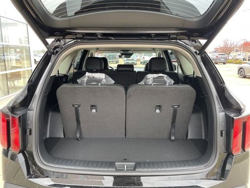 New 2026 Kia Sorento EX AWD/4WD image 13
