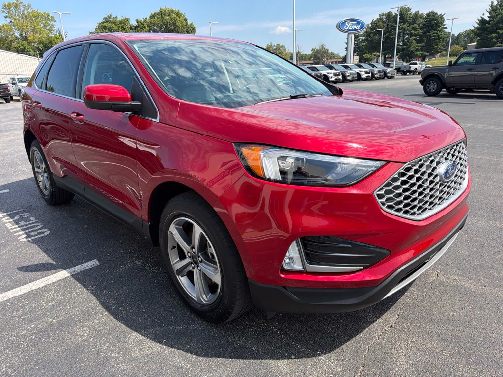 Used 2023 Ford Edge SEL w/ Convenience Package AWD/4WD image 7