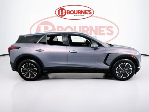 Used 2024 Chevrolet Blazer EV LT AWD/4WD image 11