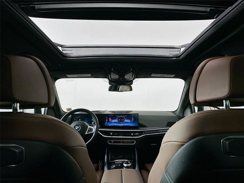 Certified 2024 BMW X5 M60i w/ Executive Package image 23