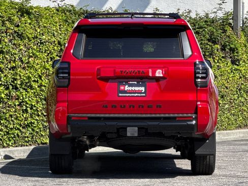 New 2026 Toyota 4Runner TRD Sport Premium AWD/4WD image 5