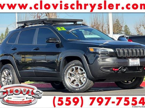 Used 2022 Jeep Cherokee Trailhawk w/ Technology Group B image 1