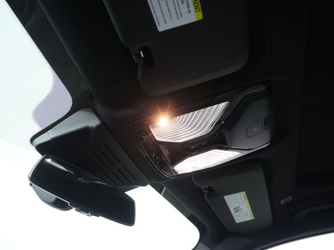 Used 2026 BMW X5 xDrive40i w/ Climate Comfort Package image 19