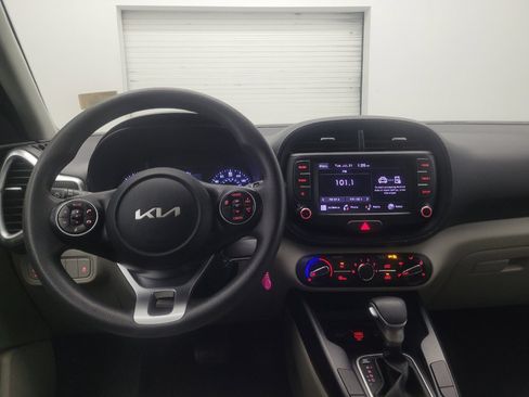 Used 2022 Kia Soul LX FWD image 22