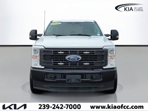 Used 2025 Ford F250 XL AWD/4WD image 2