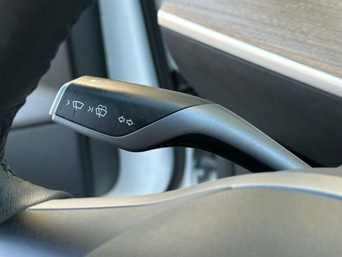 Used 2022 Tesla Model 3 Performance image 39