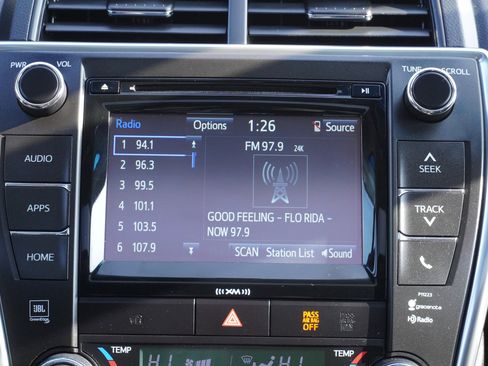 Certified 2017 Toyota Camry XSE image 33