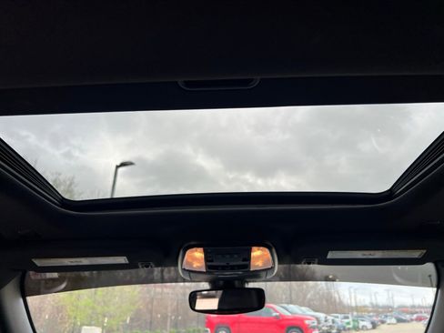 Used 2020 Jeep Grand Cherokee Limited image 22