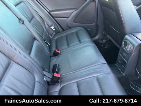 Used 2017 Volkswagen Tiguan SEL image 55