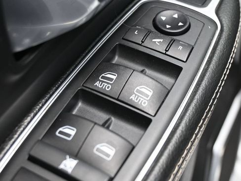 Used 2020 RAM 3500 Laramie AWD/4WD image 15